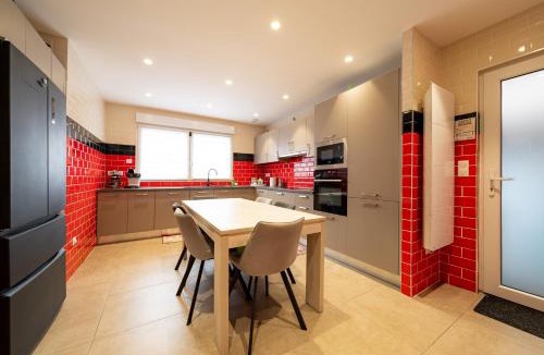 Tourcoing House | La Maison de Rania - Moins dun km de la gare
