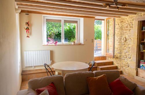 Prix-les-Mezieres House | La maison de Rosie