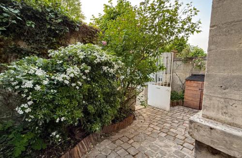 Chantilly House | La maison du 18
