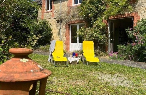 Le Merlerault House | La Maison Louisette: space and calm