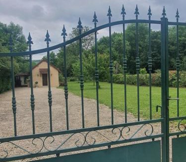 Saint-Pere House | La maisonnette