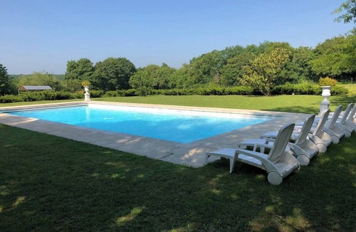 Conflans-sur-Loing House | La Parenthèse Un Conflans, swimming pool, charming standing