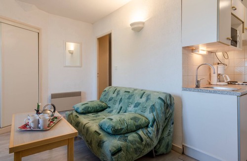 Cabourg Apartment | La Pergola by Interhome