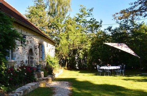 Bouchy-Saint-Genest House | La petite chaumière: country house in a small village hameau⭐️⭐️⭐️