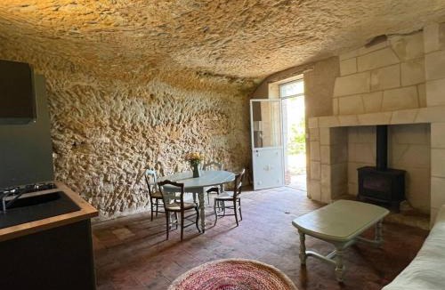 Aubigne-Racan House | La petite Troglo