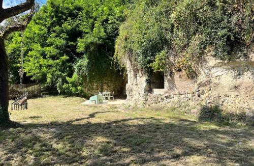 Aubigne-Racan House | La petite Troglo