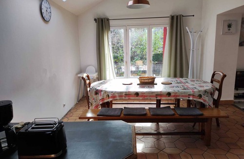 Noisy-sur-Ecole Cottage | La Rochetine-forêt des 3 pignons