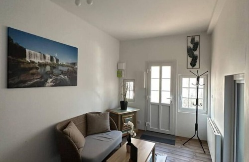 Forges-les-Eaux Apartment | La Suite Brésilienne