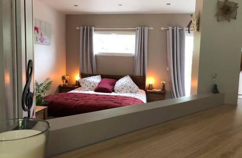 Fours-en-Vexin Bed & Breakfast | La suite des charmelines