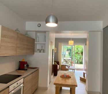 Saint-Leu Apartment | La terrasse sur l'eau, wifi, centre ville