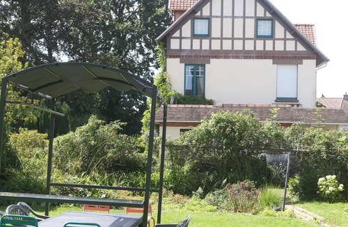 Desvres Villa | La Villa du Parc, au Coeur de la Nature à 5minutes des Commerces!