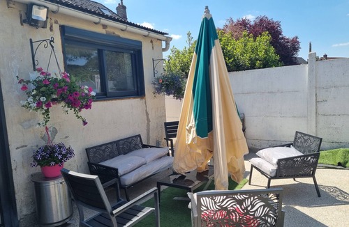 Bucquoy Villa | LA VILLA MARCELLE, pets welcome, 45 MN from Paris Nord by TGV,