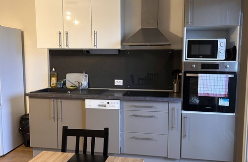 Saint-Ouen-l'Aumone Apartment | Large 15.47m2 bedroom in shared apartment