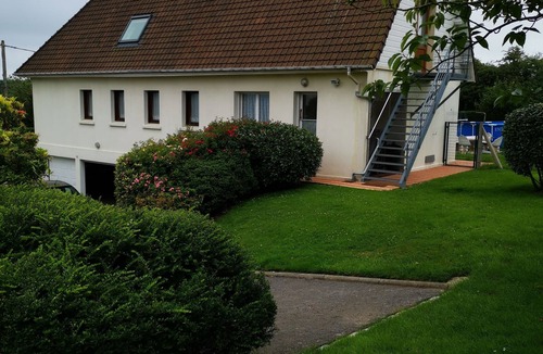 Saint-Etienne-au-Mont Apartment | Large apartment of 80 m2 with large plot, near sea, beaches, dunes, forest