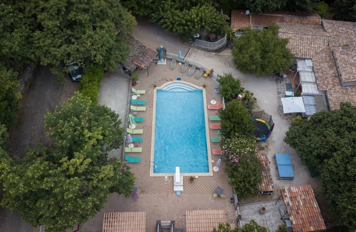 Gravieres House | Large estate with swimming pool up to 31 people in 5 independent cottages