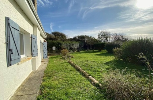 Equihen-Plage House | Large family house with sea view