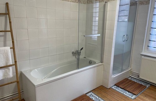 Fecamp House | Large fisherman's house, 4 bedrooms and 1 interior courtyard, close to the sea!