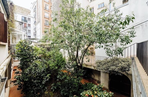 5th Arrondissement Apartment | LARGE FULLY-EQUIPPED STUDIO IN QUIET LOCATION TERRACE OVERLOOKING GARDEN