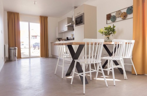 Berck-sur-Mer House | Large Holiday Home by Coast