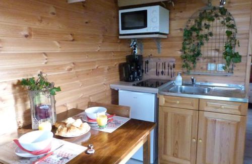Malleville-sur-le-Bec House | laroulottedubec