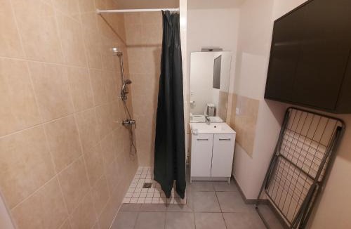 Maladiere Apartment | Le 18 - Apt 2 Personnes, avec terrasse