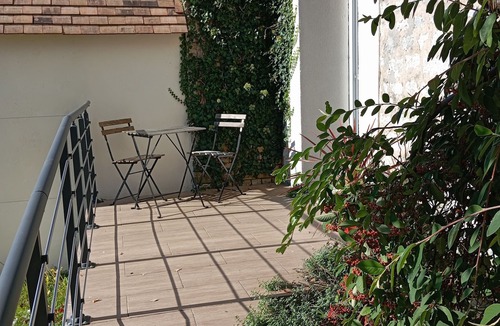 Port-Mort Apartment | Le Barrage is located near the village of Giverny.