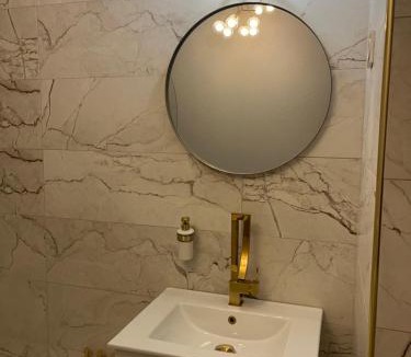Saint-Leonard Apartment | « Le Boudoir d’Elodie » le Spa Romantique