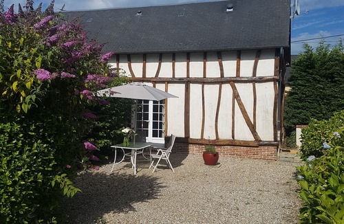 Crecy-en-Ponthieu Cottage | Le Capucine, Baie de somme sea and forest