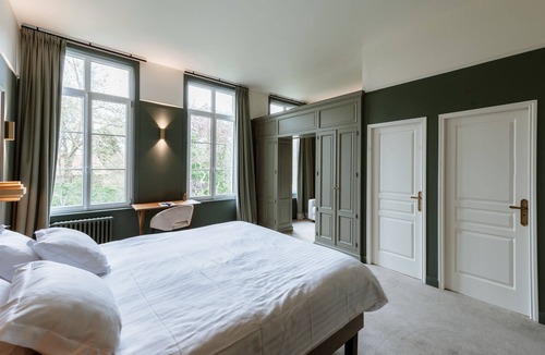 Aubry-du-Hainaut Hotel | Le Château d'Aubry