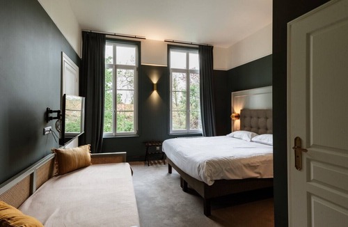 Aubry-du-Hainaut Hotel | Le Château d'Aubry