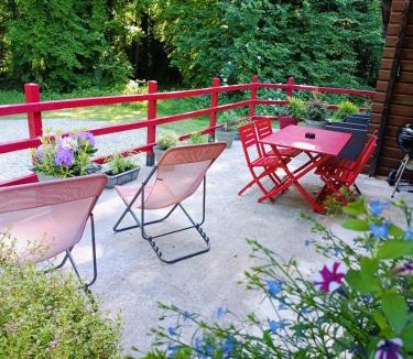 Lumigny-Nesles-Ormeaux House | Le chalet forestier de Guerlande