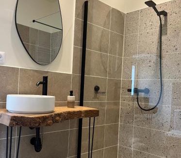 Saint-Sulpice-d'Excideuil Bed & Breakfast | Le Charme du Perigord - chambre & table d'hotes