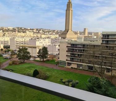 Downtown Le Havre Apartment | LE COCON DE JADE, LA MER A PERTE DE VUE
