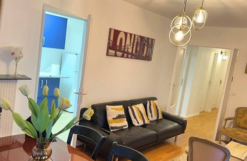 Colombes Apartment | Le Colombier