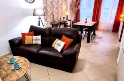 Douai Apartment | Le Corail - Hyper center and near train station