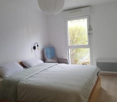 La Grace de Dieu Sud Apartment | Le Cosy avec jardin terrasse couverte et parking gratuit
