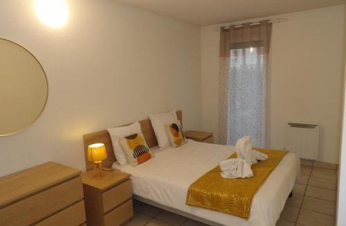 Champs-sur-Marne Apartment | Le Cosy Wiener *Paris*Gare à 300 m*Disneyland*