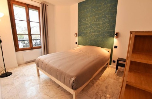 Auvers-sur-Oise Apartment | LE COTTAGE AUVERSOIS - GROUND FLOOR