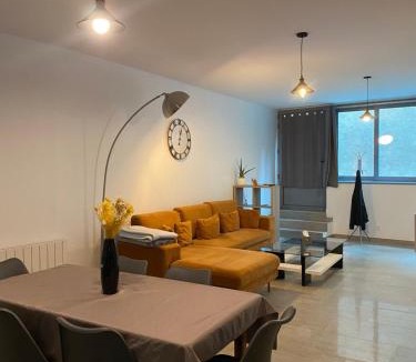 Chablis Apartment | Le Cristallin gîte plein coeur de Chablis