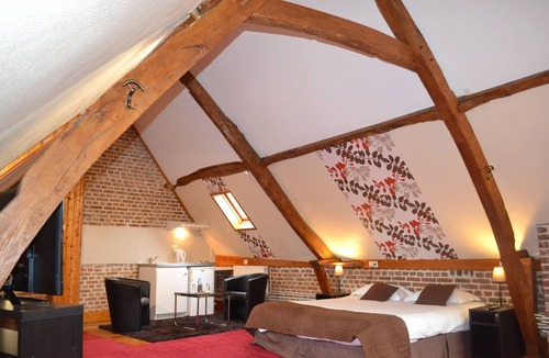Ennevelin Hotel | Le Domaine des Cigognes