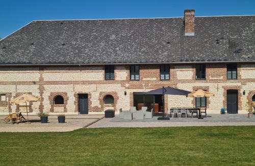 Vironchaux House | Le Domaine du Tronquoi.