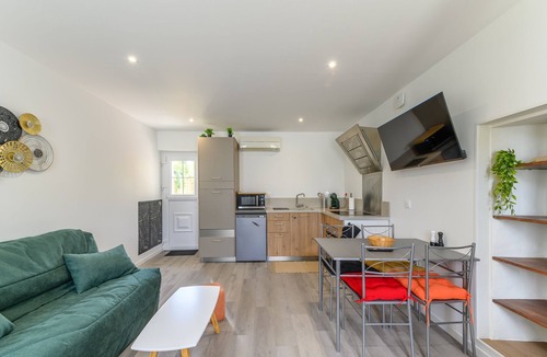 Mouroux Apartment | Le Duplex Mouroux - 30min de Disneyland