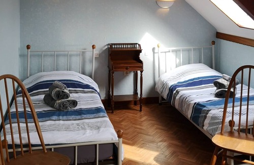Henneveux House | Le Gîte Du Bois Groult