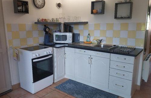 Villers-Carbonnel Apartment | Le Gîte Les Grives