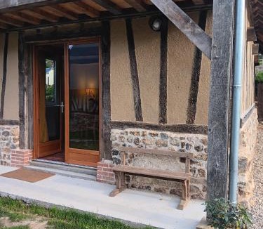 Saint-Christophe-sur-Conde House | Le Grenier