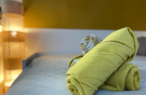 Coteaux Ouest Apartment | Le Kitsune - Studio refait a neuf avec parking