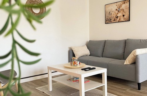 Le Mee-sur-Seine Apartment | Le Lumineux : Gare Proche - Boisson Chaude - Wifi