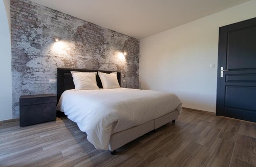 Clairmarais Apartment | LE MOULIN ROUGE CLAIRMARAIS GITE "Le Grébe"