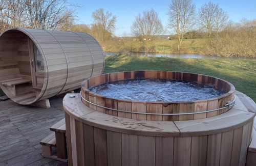 Etrochey House | LE MOULIN SUR LA SEINE- CHARMING MILL * ON THE BANKS OF THE SEINE IN BURGUNDY