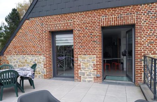 Semeries House | Le murmure du ruisseau - Pièce de vie 60 m2 - Terrasse 30 M2 - 2 WC